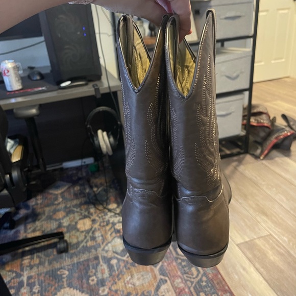 Brown Western Cowboy Boots - Picture 3 of 4